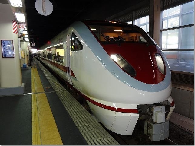 ほくほく線(北越急行)特急「はくたか号」 683系 グリーン車 ほくほく線(北越急行)特急「はくたか号」 683系 グリーン車