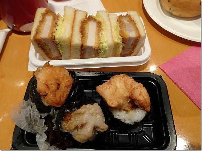 ヨネスケ　ロースカツサンド　天むす　羽田最強タッグ！