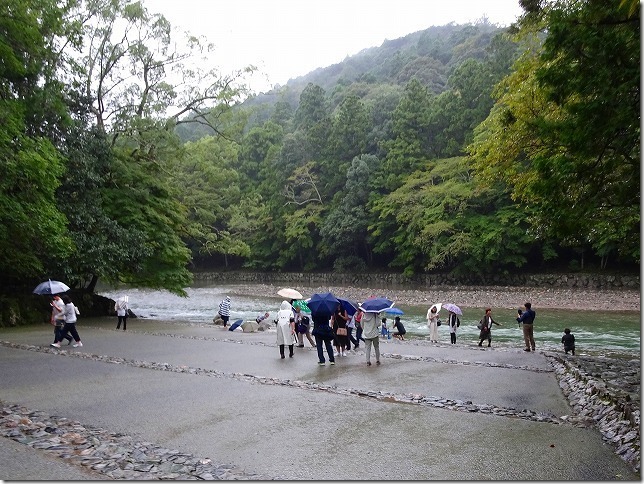 伊勢神宮　五十鈴川