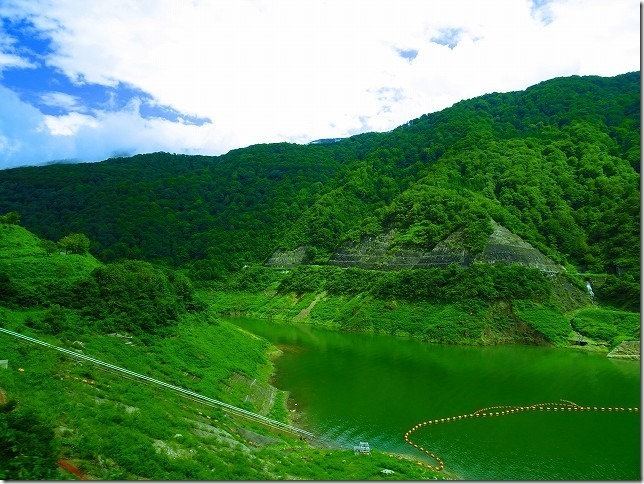しゃくなげ湖（三国川ダム）（新潟県 南魚沼市）