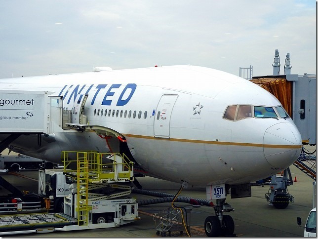 UNITED　827 グアム