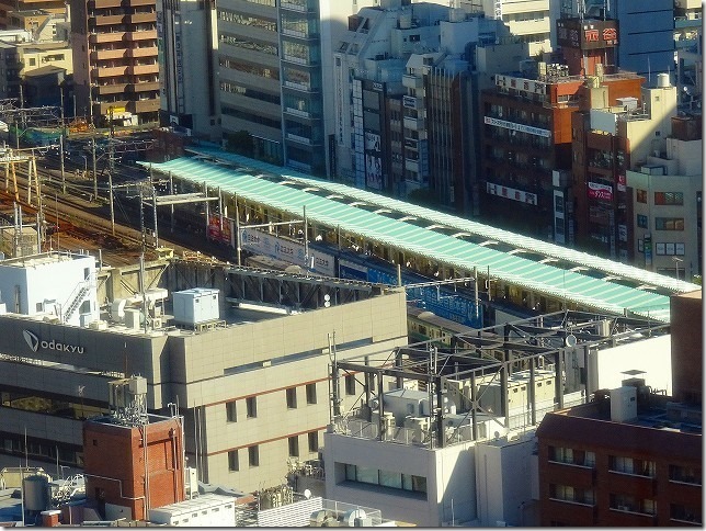 新宿エルタワー　東京都　新宿区