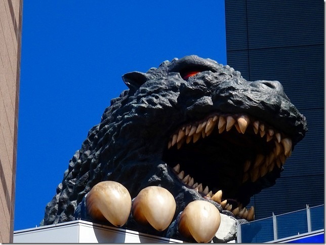 TOHOシネマズ新宿　ホテルグレイスリー新宿　ゴジラ